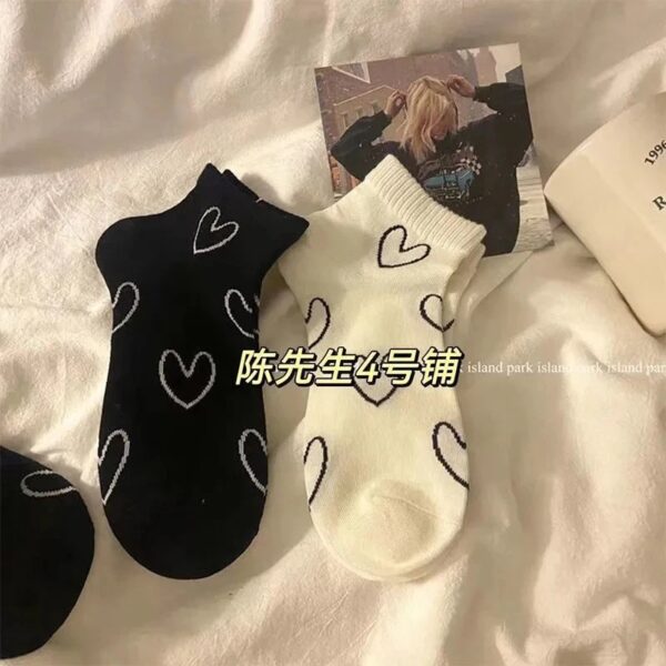 Women's Black-White Heart Thin Socks